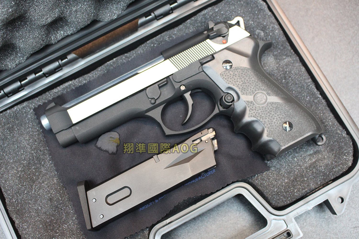 Pistola de Airsoft GBB SRC Sr-92 Dual Tone GB-0704 -   é o site mais completo de Airsoft do Brasil.