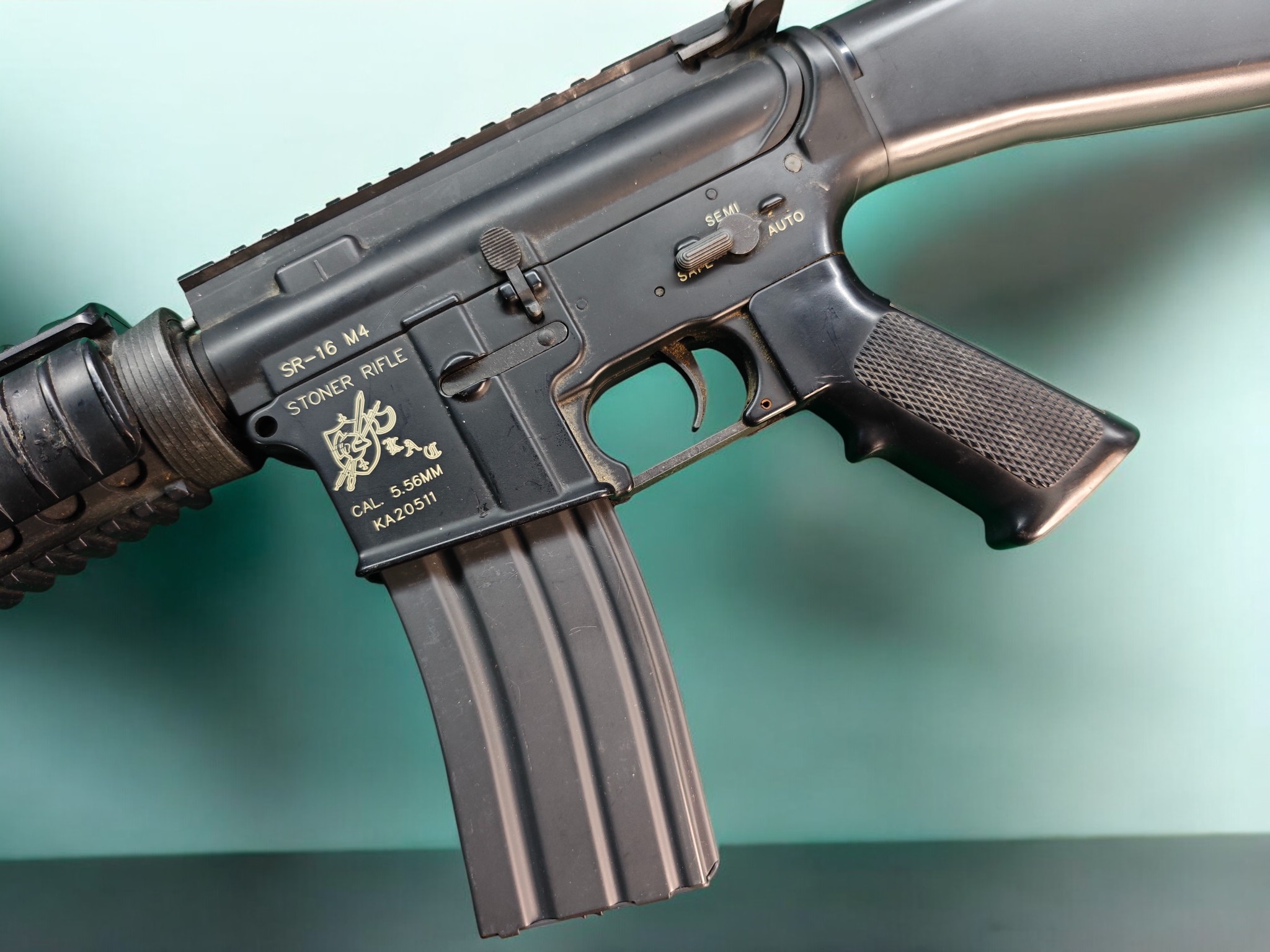 【翔準AOG】《二手槍》(僅存一隻) Marui SR16 電動槍 殺肉槍 一槍 超值 超划算 收藏 愛槍 拆零件 DIY 固定托AEG A0005 【翔準AOG】《二手槍》(僅存一隻) Marui SR16 電動槍 殺肉槍 一槍 超值 超划算 收藏 愛槍 拆零件 DIY 固定托AEG A0005