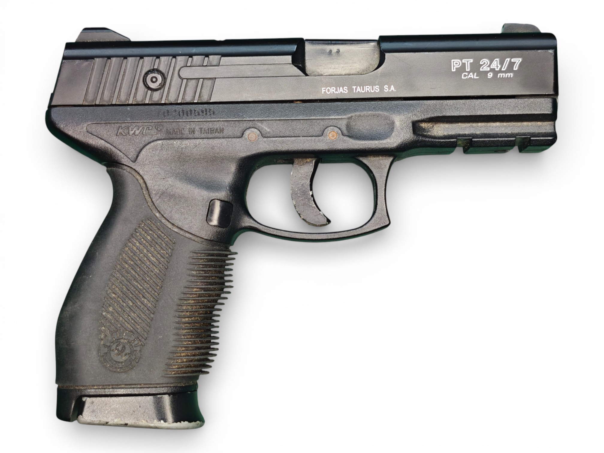 【翔準AOG】《二手槍》(僅存一隻) 直壓手槍 CO2槍 殺肉槍 一槍 超值 超划算 收藏 愛槍 拆零件 DIY D0006 【翔準AOG】《二手槍》(僅存一隻) 直壓手槍 CO2槍 殺肉槍 一槍 超值 超划算 收藏 愛槍 拆零件 DIY D0006